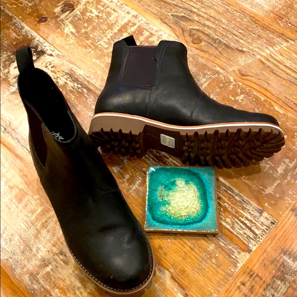 Chaco Fields Chelsea Waterproof Boots